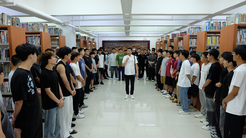 3 三楼讲解_副本.jpg